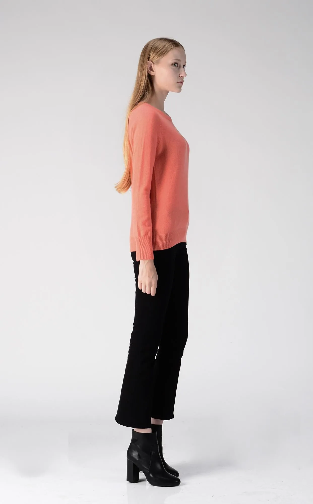 Classic Crew Neck Sweater_Coral